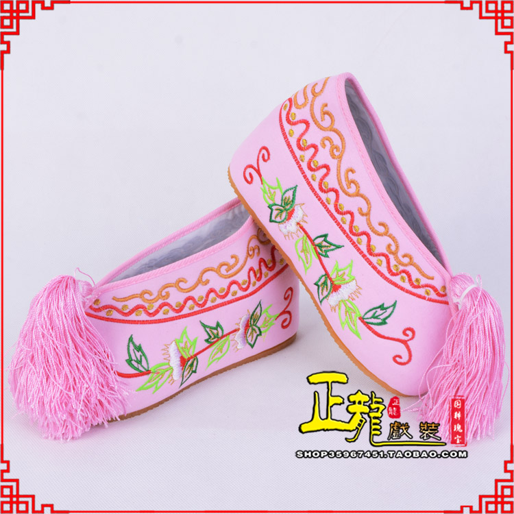芜湖花旦鞋女绣花彩鞋 舒适款草花内高彩鞋